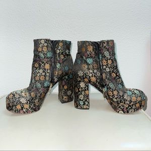 SAM EDELMAN Azra Floral Brocade Platform Booties